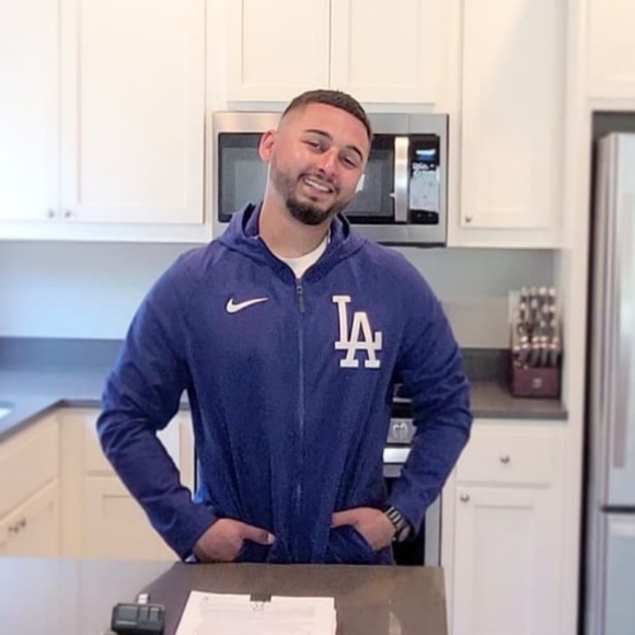 Meet your Posher, Alex! - Picture 1 of 3